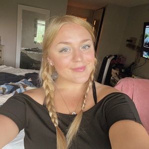 Meet your Posher, Mikki